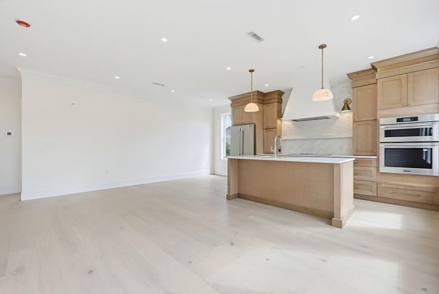257 Market Street RB, Boston, MA 02135