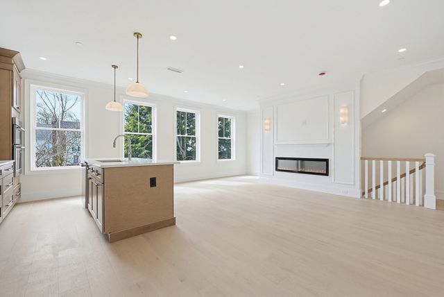 257 Market Street RB, Boston, MA 02135