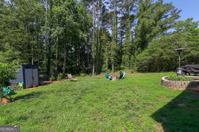 4488 Whitt Station Run NW, Acworth, GA 30101