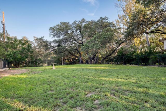 6005 Hudson Bend RD, Austin, TX 78734