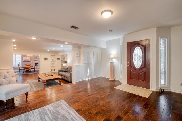 6005 Hudson Bend RD, Austin, TX 78734