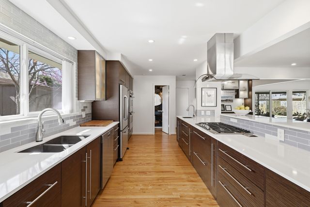 8487 Swift Avenue, Dallas, TX 75228