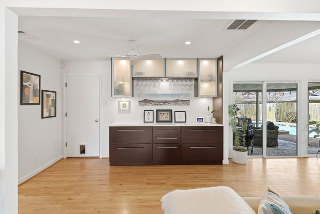 8487 Swift Avenue, Dallas, TX 75228