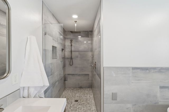 8487 Swift Avenue, Dallas, TX 75228