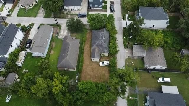 901 Pollard Street, Houston, TX 77020