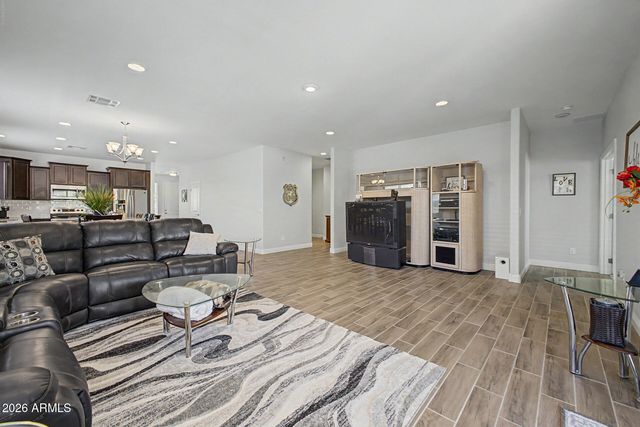 2120 W OLIVIA Drive, San Tan Valley, AZ 85144