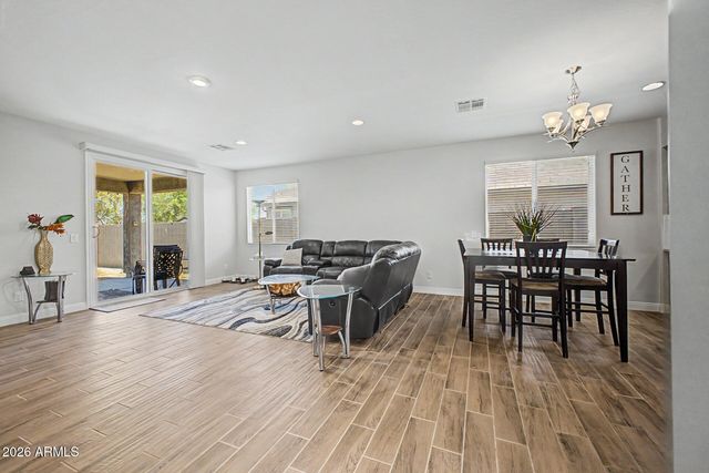 2120 W OLIVIA Drive, San Tan Valley, AZ 85144