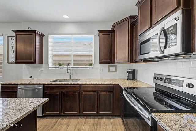 2120 W OLIVIA Drive, San Tan Valley, AZ 85144