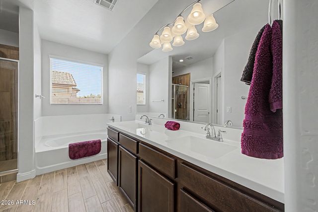 2120 W OLIVIA Drive, San Tan Valley, AZ 85144