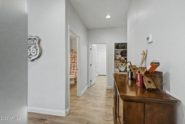 2120 W OLIVIA Drive, San Tan Valley, AZ 85144