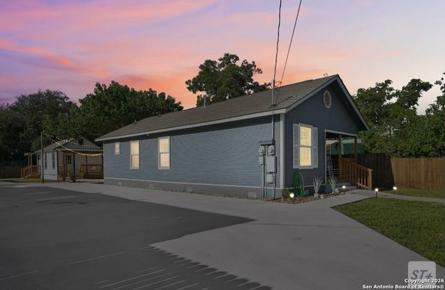 1006 Center, San Antonio, TX 78202