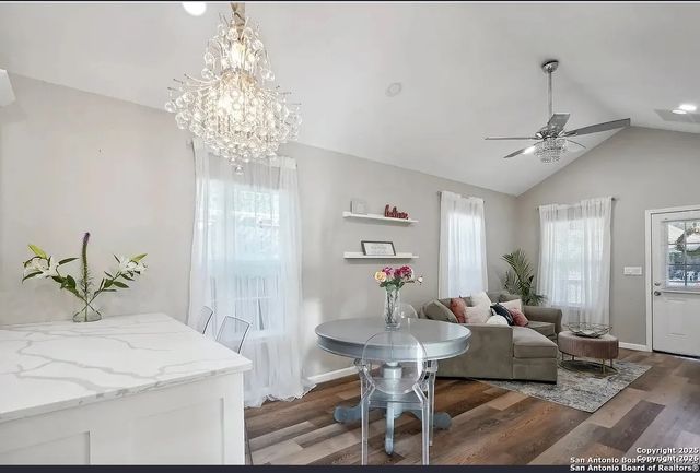 1006 Center, San Antonio, TX 78202