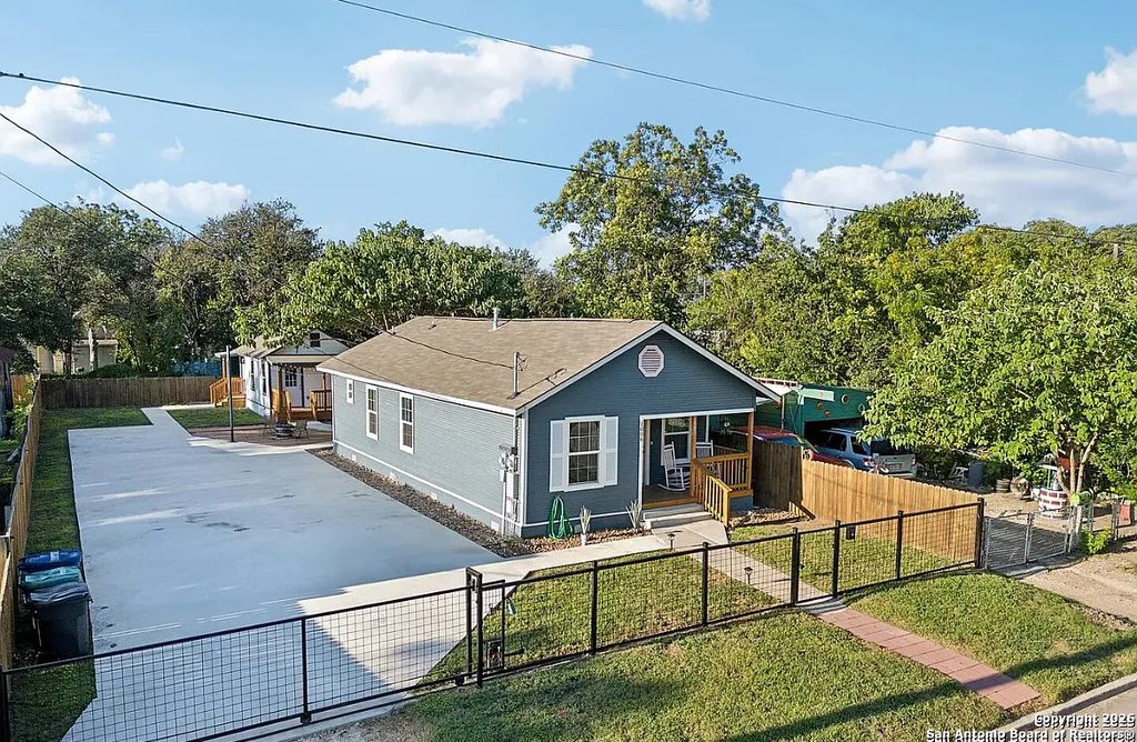 1006 Center, San Antonio, TX 78202