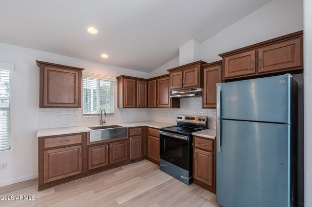 1250 E BELL Road 11, Phoenix, AZ 85022