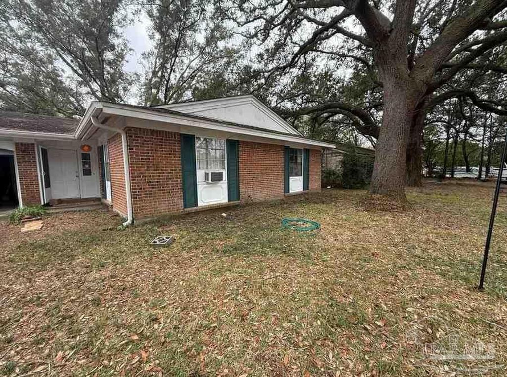 809 Nantes Way, Pensacola, FL 32505