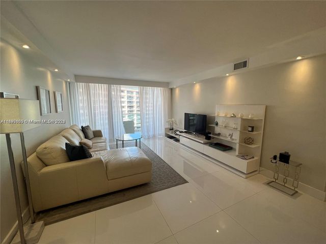 5161 COLLINS AVE 1403, Miami Beach, FL 33140