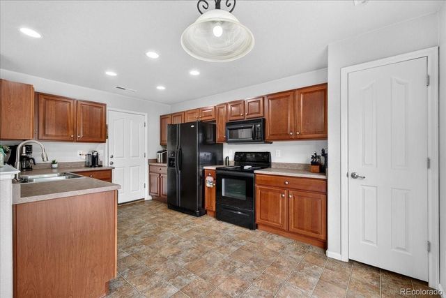 800 Willow Drive, Lochbuie, CO 80603