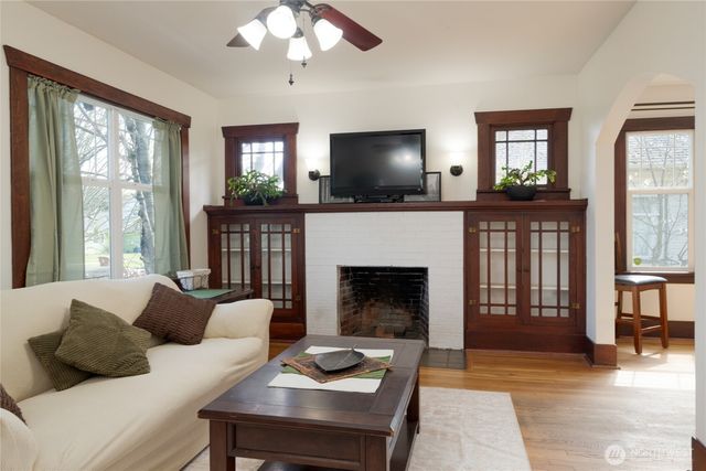 3810 S D Street, Tacoma, WA 98418