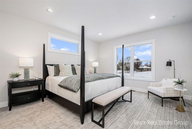 3370 Ravinewood Ct Court 19, Jenison, MI 49428