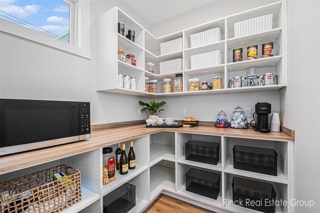 3370 Ravinewood Ct Court 19, Jenison, MI 49428