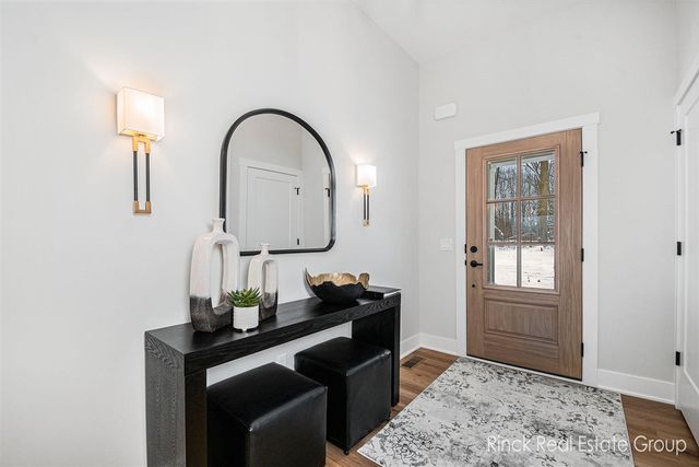 3370 Ravinewood Ct Court 19, Jenison, MI 49428