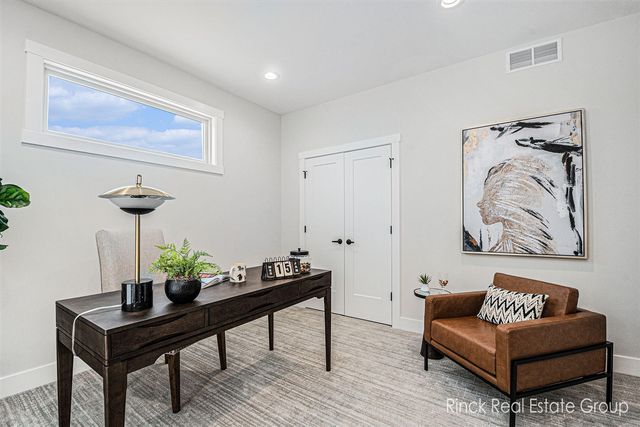 3370 Ravinewood Ct Court 19, Jenison, MI 49428