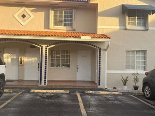 10101 W Okeechobee Road 5202, Hialeah Gardens, FL 33016