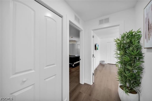 127 SE 43rd LN, Cape Coral, FL 33904