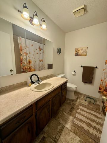 1808 Lakewood Avenue, Albert Lea, MN 56007