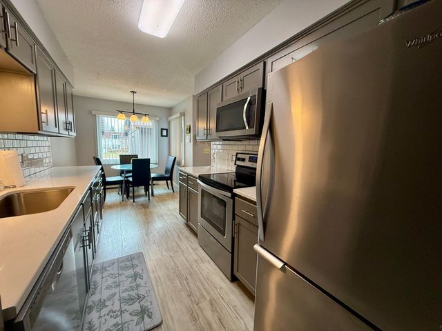 1808 Lakewood Avenue, Albert Lea, MN 56007