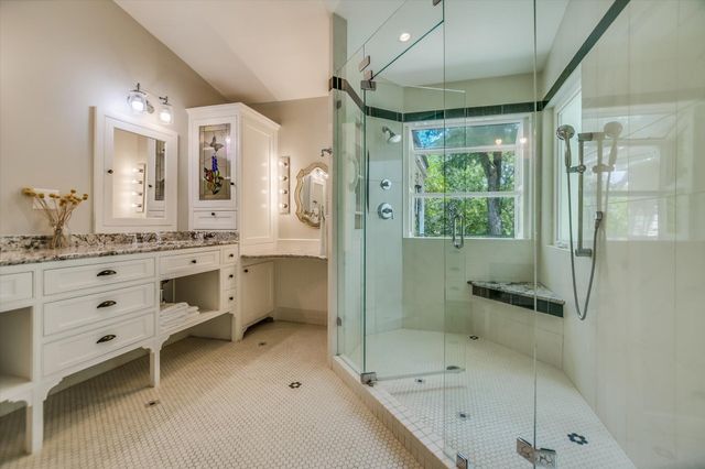 201 Sundown LN, Wimberley, TX 78676