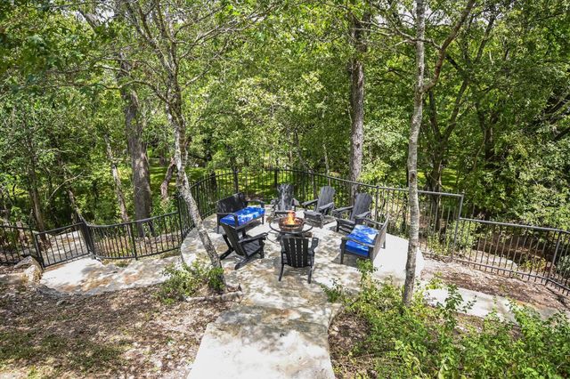 201 Sundown LN, Wimberley, TX 78676