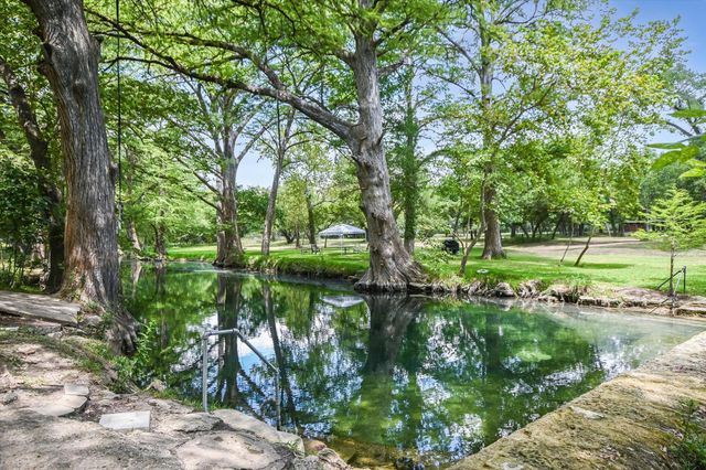 201 Sundown LN, Wimberley, TX 78676