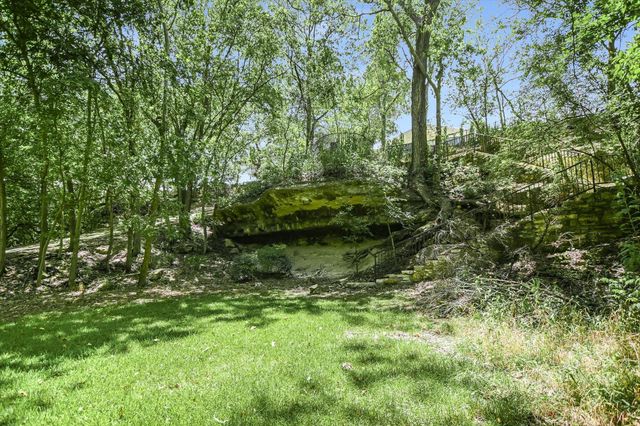 201 Sundown LN, Wimberley, TX 78676