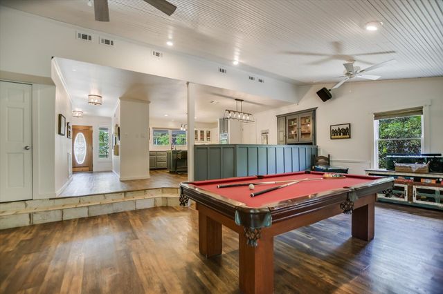 201 Sundown LN, Wimberley, TX 78676