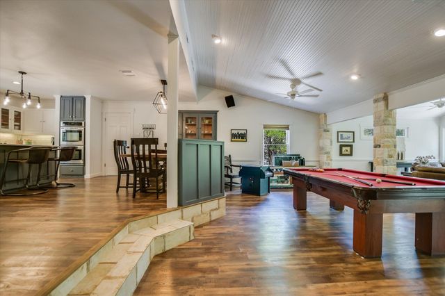 201 Sundown LN, Wimberley, TX 78676