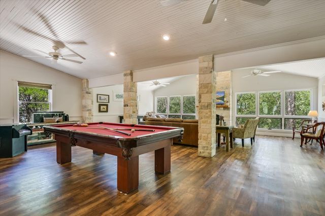 201 Sundown LN, Wimberley, TX 78676