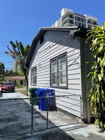 3665 SW 15th Street, Miami, FL 33145