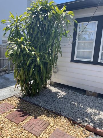 3665 SW 15th Street, Miami, FL 33145