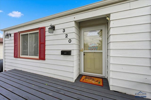 320 ST CHARLES, Rapid City, SD 57701