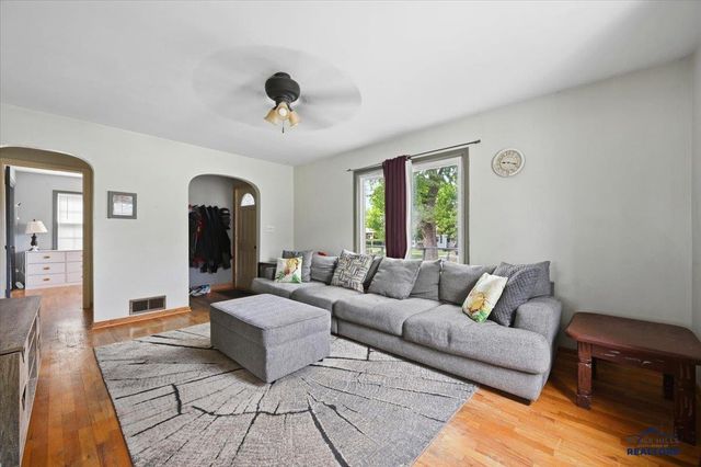 320 ST CHARLES, Rapid City, SD 57701