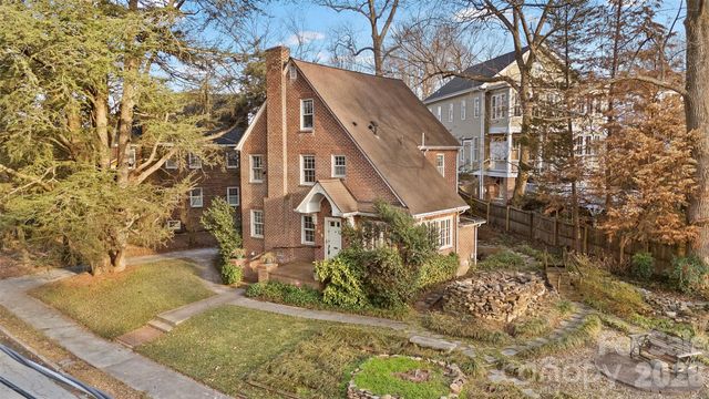 708 E Lake Drive, Greensboro, NC 27401