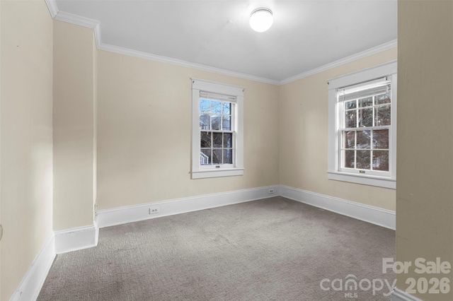 708 E Lake Drive, Greensboro, NC 27401