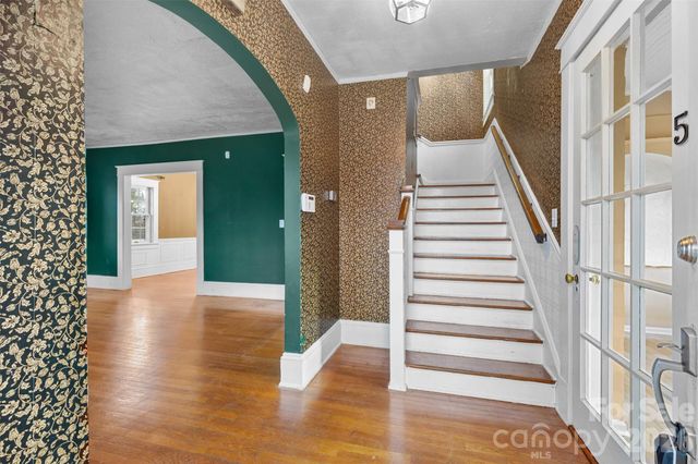 708 E Lake Drive, Greensboro, NC 27401