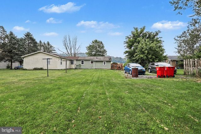120 WATER ST, Fairfield, PA 17320