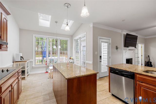 6110 Sedgefield Ter, Midlothian, VA 23112