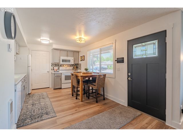 3837 Ne 45TH St, Vancouver, WA 98661