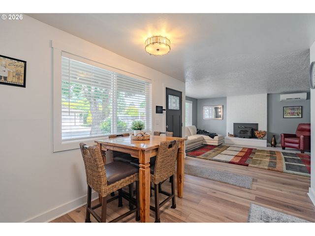 3837 Ne 45TH St, Vancouver, WA 98661