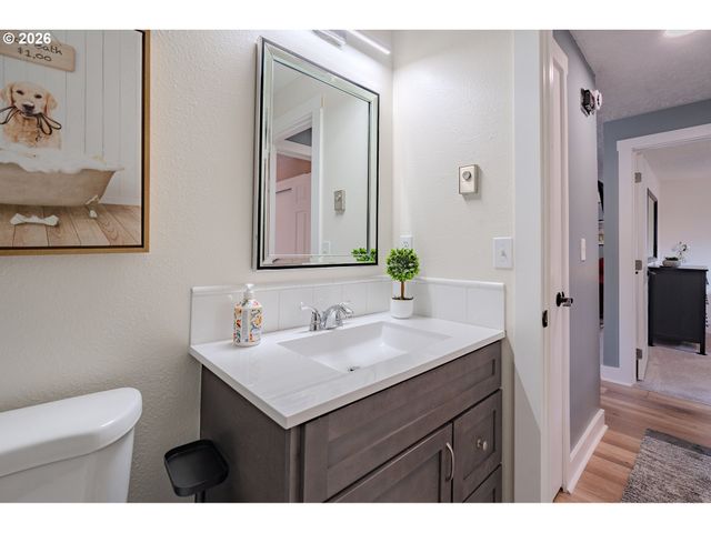 3837 Ne 45TH St, Vancouver, WA 98661