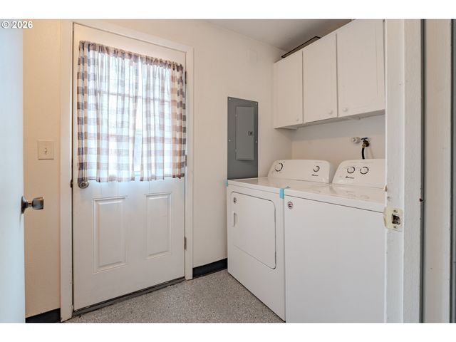 3837 Ne 45TH St, Vancouver, WA 98661